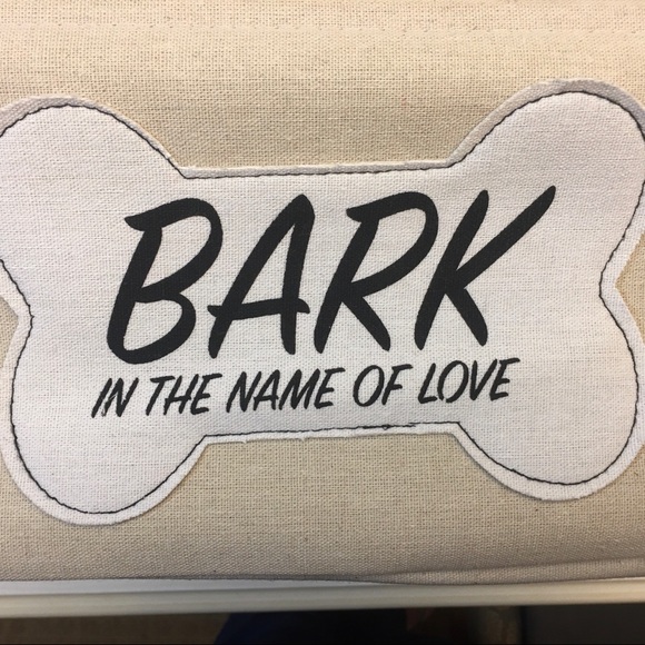 4X Posh Party Host Pick 🎉NWOT Bark in the Name of Love Tan Basket - Picture 3 of 8